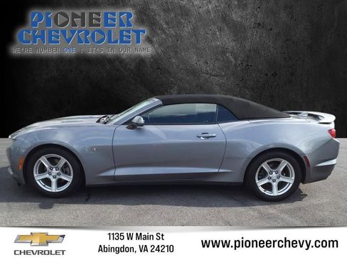 Used 2021 Chevrolet Camaro LT image 36