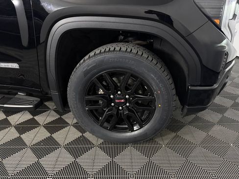 Used 2024 GMC Sierra 1500 Elevation w/ Elevation Premium Package AWD/4WD image 12