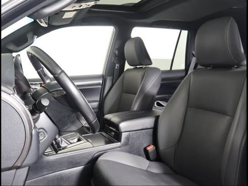 Used 2022 Lexus GX 460 w/ Black Line Special Edition AWD/4WD image 7