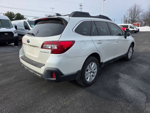 Used 2019 Subaru Outback 2.5i Premium w/ Popular Package #2 image 5