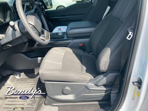Used 2025 Ford F150 STX RWD image 5