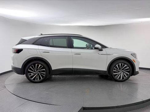 Used 2024 Volkswagen ID.4 S RWD image 9