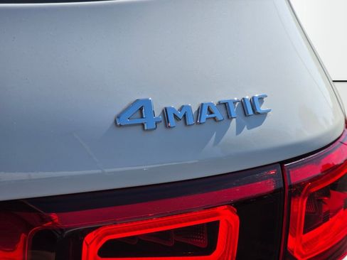 Used 2020 Mercedes-Benz GLB 250 4MATIC image 34
