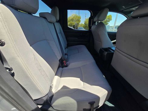 Used 2025 Toyota Tacoma SR5 AWD/4WD image 12