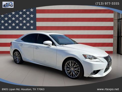 Used 2015 Lexus IS 250 w/ Navigation System Package RWD image 2