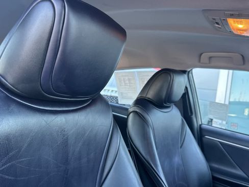 Used 2019 Toyota Mirai image 17