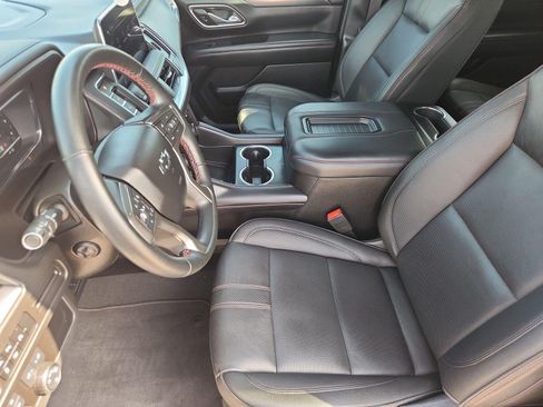 Used 2024 Chevrolet Suburban RST w/ Sport Performance Package AWD/4WD image 30