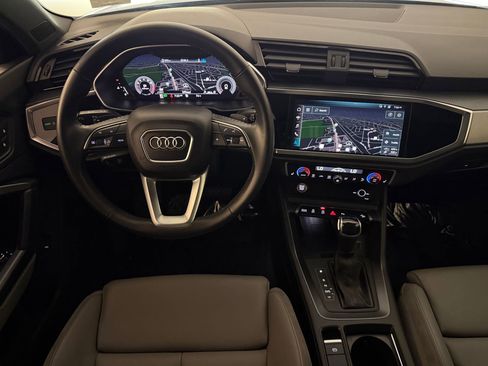 Used 2020 Audi Q3 2.0T Premium Plus AWD/4WD image 28