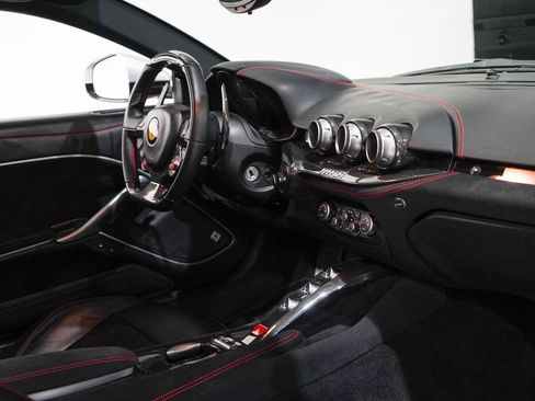 Used 2015 Ferrari F12 Berlinetta image 15