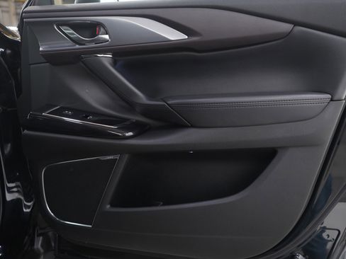 Used 2017 MAZDA CX-9 Grand Touring image 9