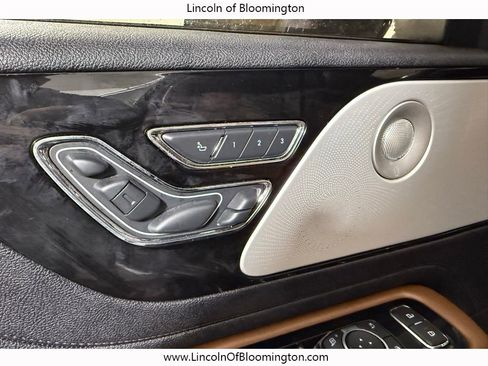 Certified 2022 Lincoln Aviator Reserve w/ Equipment Group 201A image 19