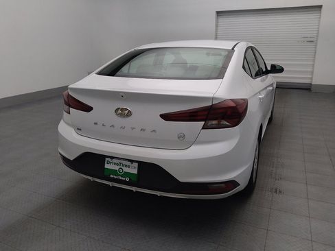Used 2019 Hyundai Elantra SE FWD image 7