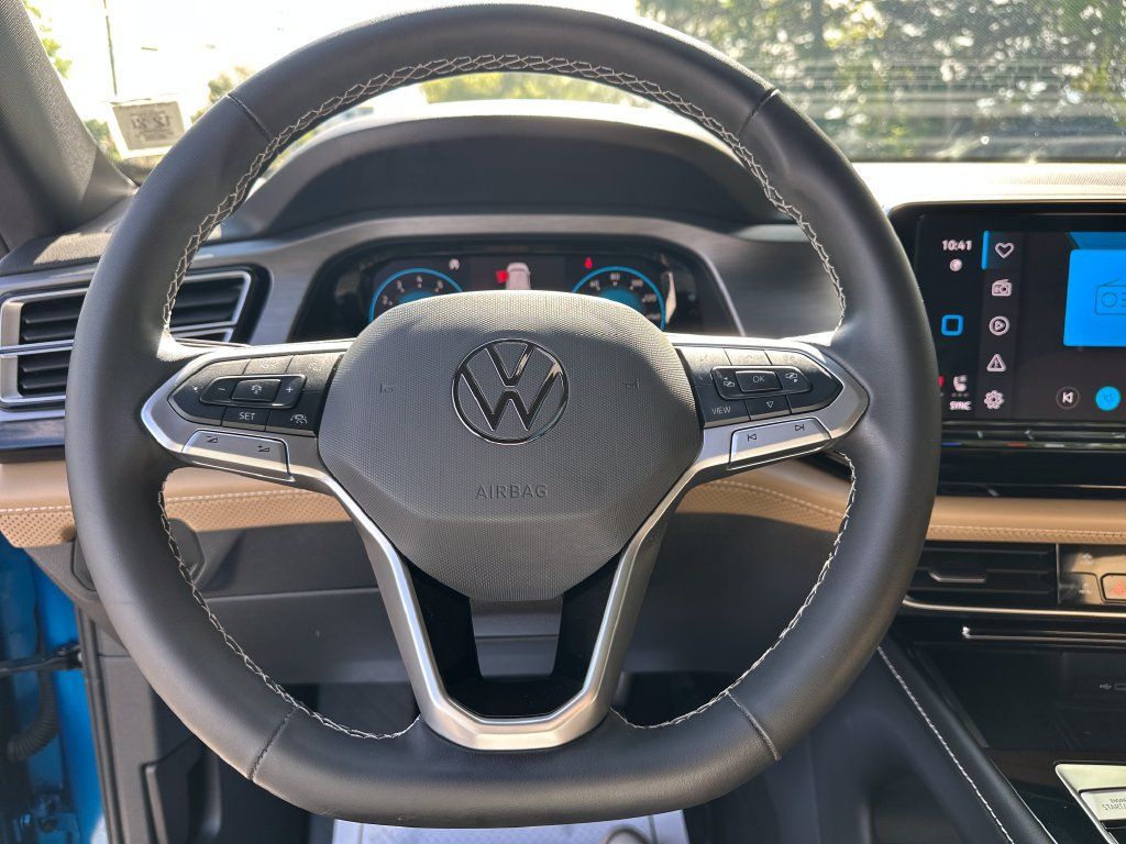 Certified 2024 Volkswagen Atlas Cross Sport SE AWD/4WD image 12