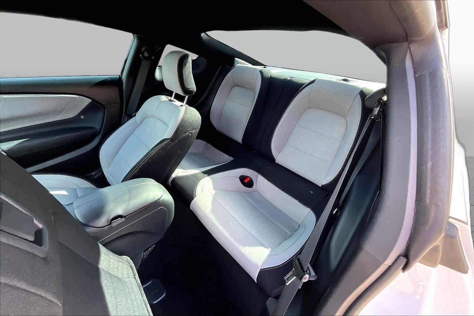 Used 2025 Ford Mustang Coupe RWD image 21