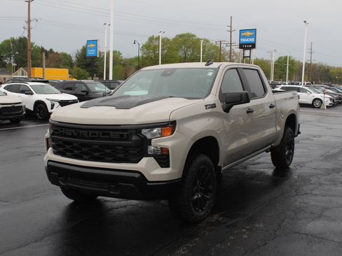 New 2026 Chevrolet Silverado 1500 Custom Trail Boss w/ Dark Appearance Package AWD/4WD image 7
