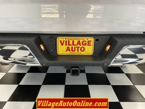 Used 2016 Ford F150 XLT w/ Equipment Group 302A Luxury AWD/4WD image 27