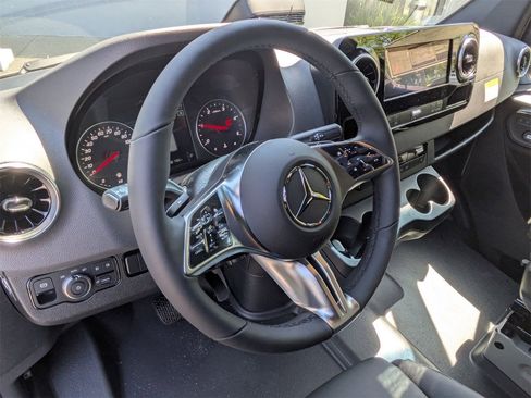 New 2025 Mercedes-Benz Sprinter 2500 image 5
