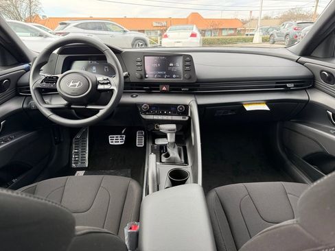New 2026 Hyundai Elantra Sport FWD image 13