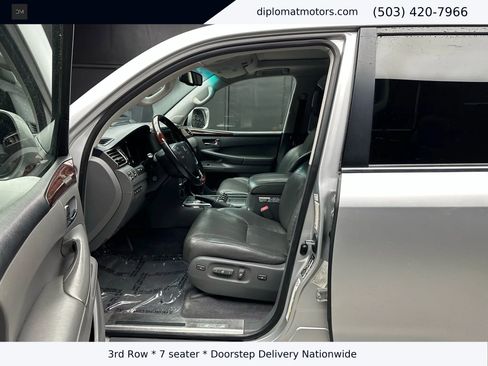 Used 2009 Lexus LX 570 4WD image 17