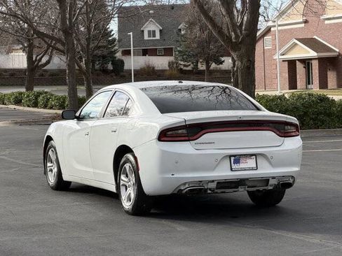 Used 2018 Dodge Charger SXT image 7