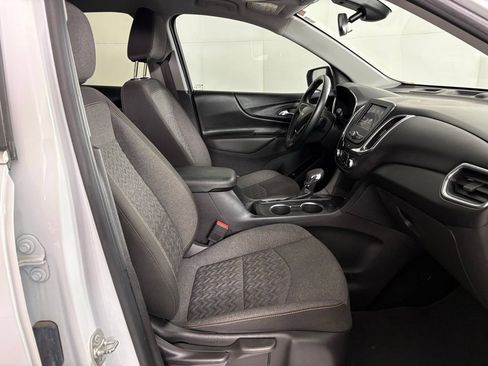 Used 2024 Chevrolet Equinox LT FWD image 42