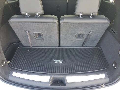 Used 2024 Cadillac XT6 Luxury w/ LPO, Floor Liner Package image 9