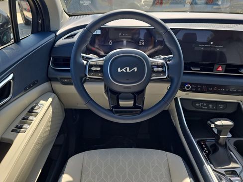 New 2026 Kia Carnival EX image 14