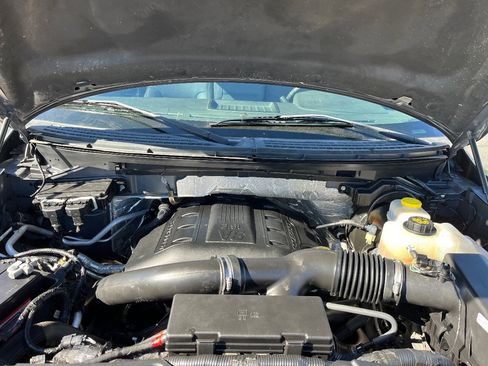 Used 2014 Ford F150 Lariat w/ Equipment Group 501A Mid image 41