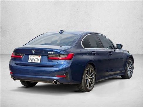 Used 2019 BMW 330i Sedan w/ Driving Assistance Package image 5