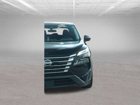 Used 2024 Nissan Rogue SV FWD image 42