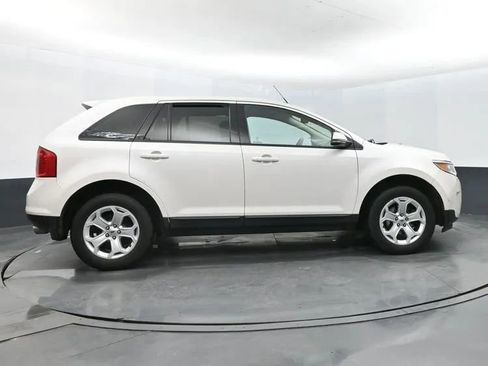 Used 2014 Ford Edge SEL w/ Equipment Group 205A image 4