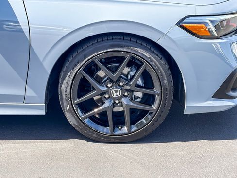 Used 2024 Honda Civic Sport image 9