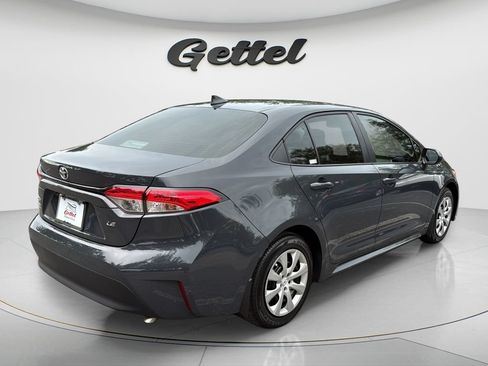 Used 2026 Toyota Corolla LE FWD image 5