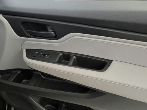 Used 2022 Honda Odyssey EX image 32