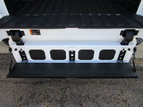 New 2026 GMC Sierra 1500 AT4 w/ Technology Package image 15