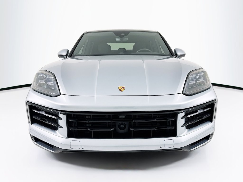 Certified 2026 Porsche Cayenne Coupe AWD/4WD image 6