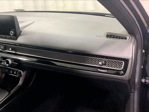 Used 2025 Honda Civic Sport image 13