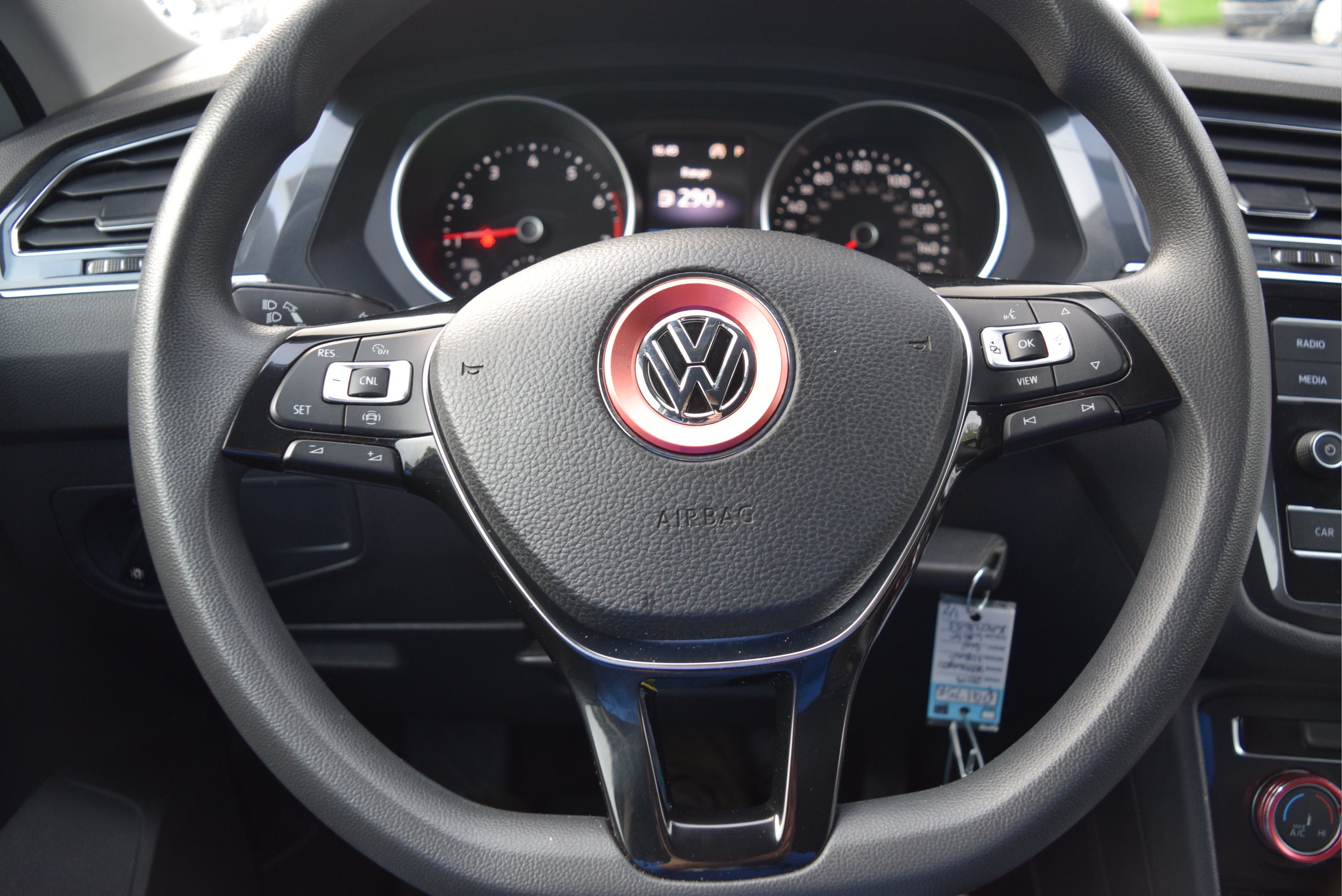 Used 2019 Volkswagen Tiguan S w/ 3rd Row Seat Package AWD/4WD image 10