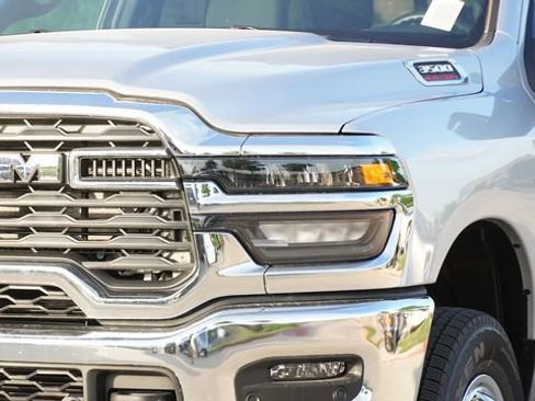 New 2026 RAM 3500 Tradesman AWD/4WD image 4