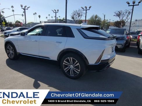 Certified 2024 Cadillac Lyriq Luxury image 6
