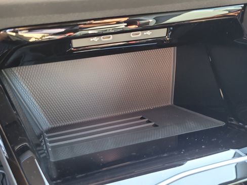 New 2025 Volkswagen GTI SE image 26