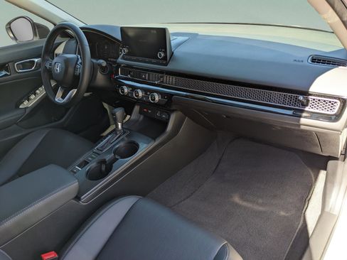 Used 2023 Honda Civic EX-L image 10
