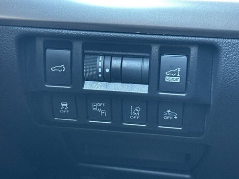 Used 2018 Subaru Outback 2.5i Limited image 36