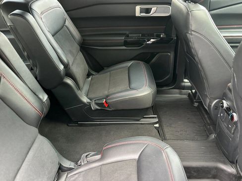 Used 2023 Ford Explorer ST-Line w/ Class IV Trailer Tow Package image 27