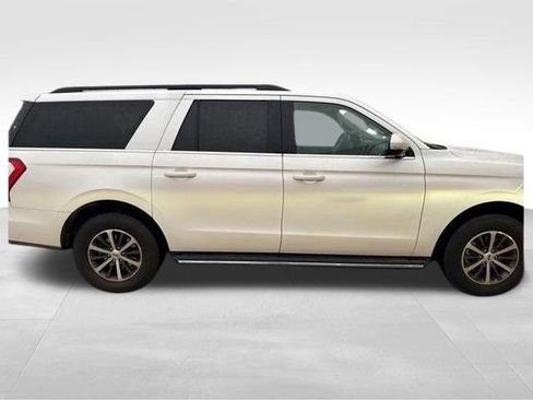 Used 2019 Ford Expedition Max XLT w/ Equipment Group 202A image 6