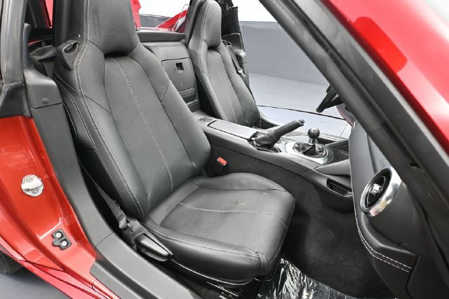 Used 2022 MAZDA MX-5 Miata RF Grand Touring RWD image 30