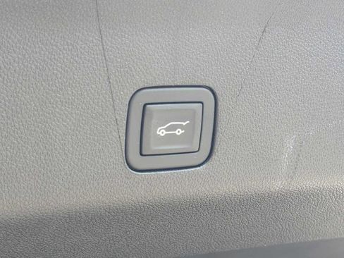 New 2026 GMC Yukon AT4 w/ AT4 Premium Package image 29