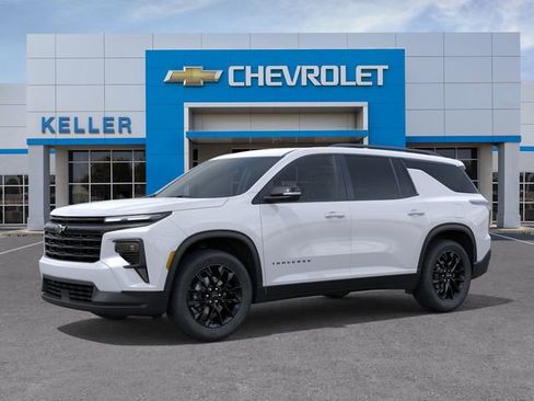 New 2026 Chevrolet Traverse LT w/ Midnight/Sport Edition FWD image 2