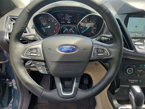 Used 2019 Ford Escape Titanium image 44