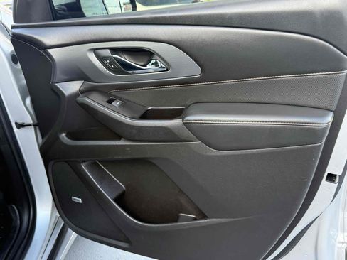 Used 2018 Chevrolet Traverse Premier image 65